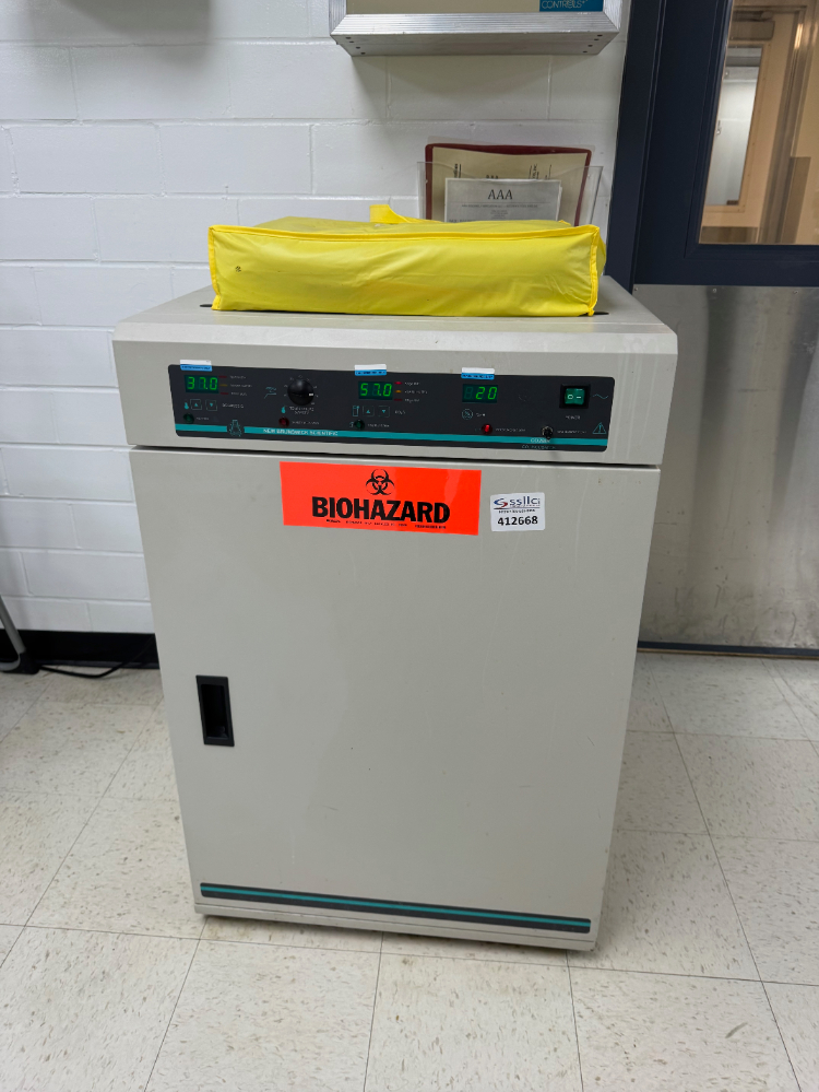 Image of New Brunswick Scientific CO2 Incubator